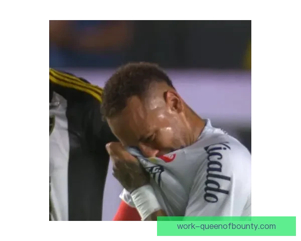 内马尔膝伤复出亚冠赛场重燃斗志引球迷期待